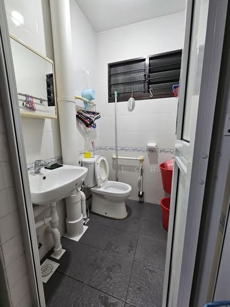461 Ang Mo Kio Avenue 10, 461 Ang Mo Kio Avenue 10, Room Rental, 60 sqft, HDB Flat For Rent, by Ken Loh, 25183239 - PropertyGuru.com.sg