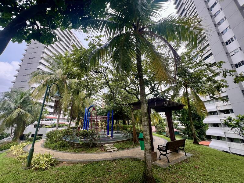 Ridgewood Condominium, 61 Mount Sinai Drive, 3 Bedrooms, 1,743 sqft, Condominium For Rent, by Gerald Lim, 25183373 - PropertyGuru.com.sg