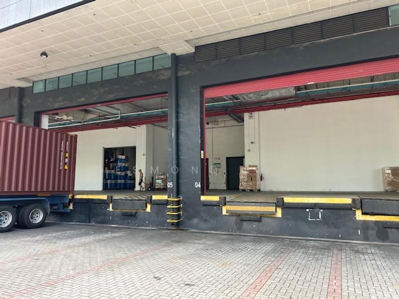 Good specs 6.6m high warehouse in Changi South, Changi South, Changi Airport / Changi Village, 28,000 sqft, Warehouse For Rent, by Desmond Foo, 25183596 - CommercialGuru.com.sg