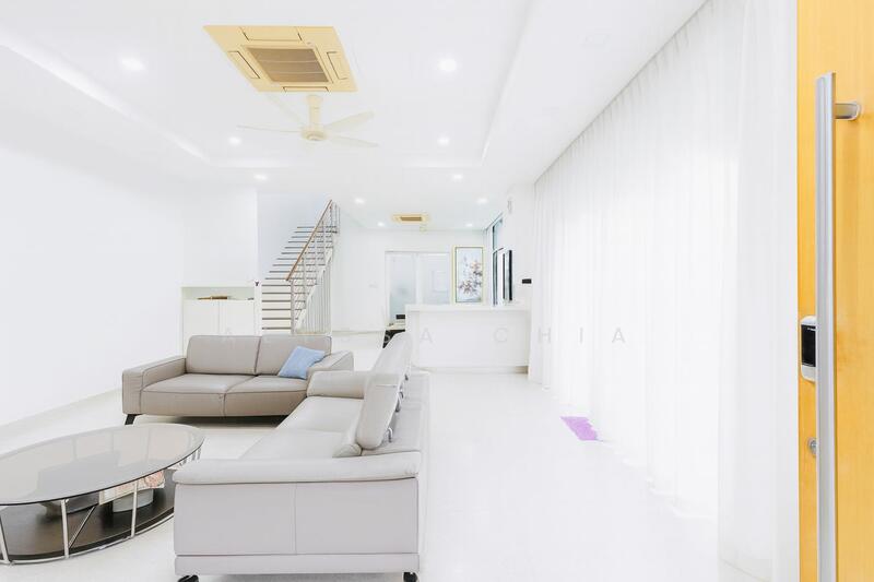 For Sale - ⭐️ 3-Storey Semi-Detached, Serangoon Gardens, 5 mins walk to Chomp Chomp