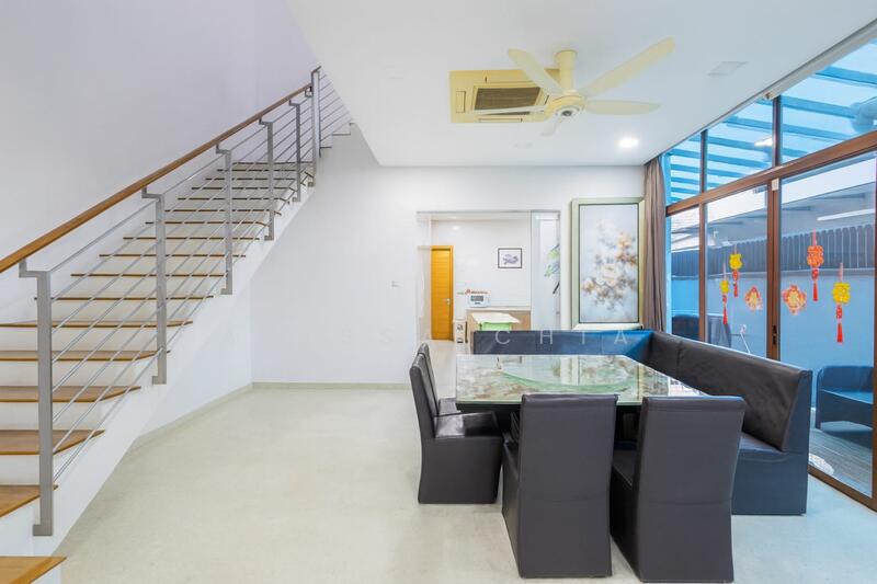 For Sale - ⭐️ 3-Storey Semi-Detached, Serangoon Gardens, 5 mins walk to Chomp Chomp