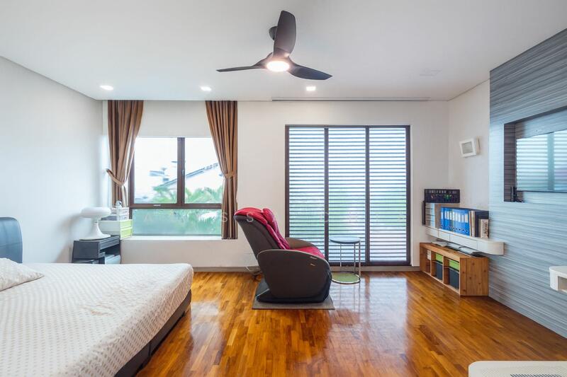 For Sale - ⭐️ 3-Storey Semi-Detached, Serangoon Gardens, 5 mins walk to Chomp Chomp