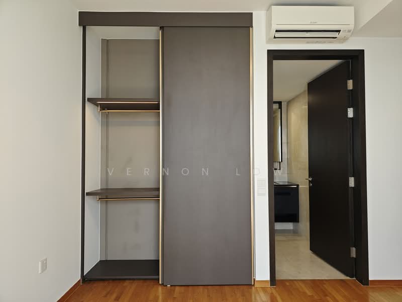 Park Colonial, 2 Woodleigh Lane, 4 Bedrooms, 1,249 sqft, Condominium For Rent, by Vernon Low, 25184443 - PropertyGuru.com.sg