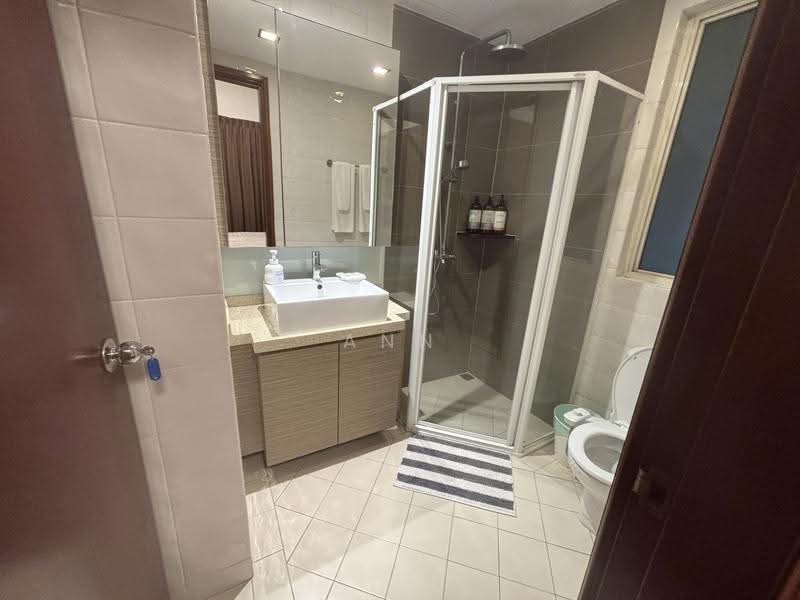 Burlington Square, 175B Bencoolen Street, Beach Road / Bugis / Rochor, Room Rental, 250 sqft, Apartment For Rent, by Ann Luo, 25185041 - Bathroom - PropertyGuru.com.sg