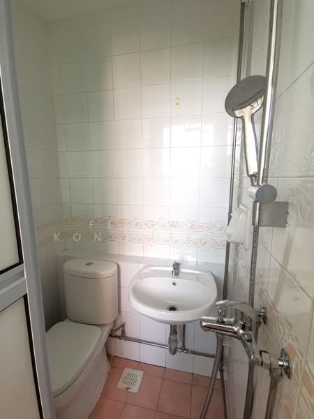 Avila Gardens, 19 Flora Road, 2 Bedrooms, 900 sqft, Condominium For Rent, by Fengwen Kong (Feng), 25185584 - PropertyGuru.com.sg