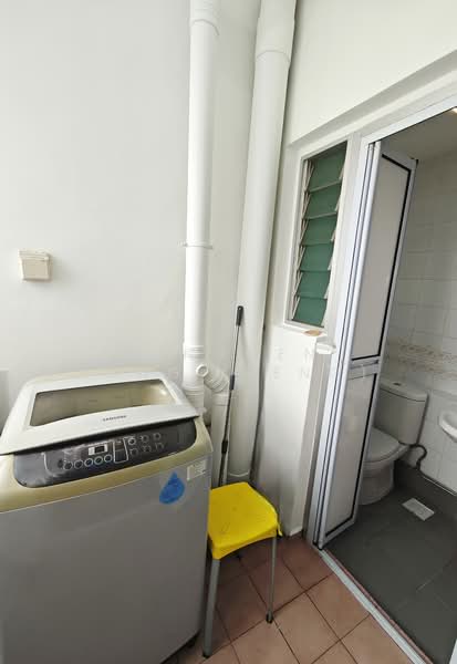Avila Gardens, 19 Flora Road, 2 Bedrooms, 900 sqft, Condominium For Rent, by Fengwen Kong (Feng), 25185584 - PropertyGuru.com.sg