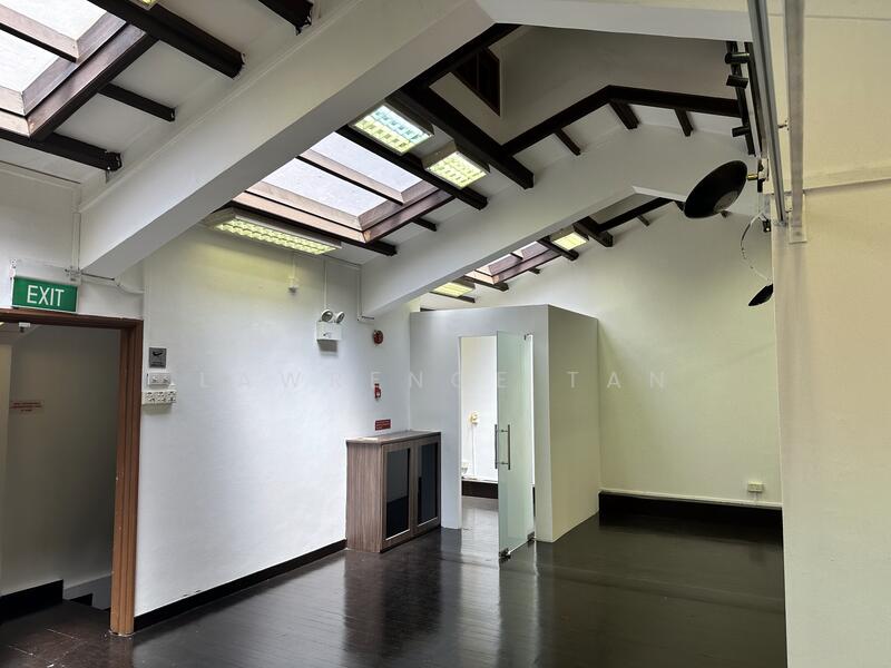 Double Storey F&B Shophouse in the most vibrant enclave in Bugis/Bras