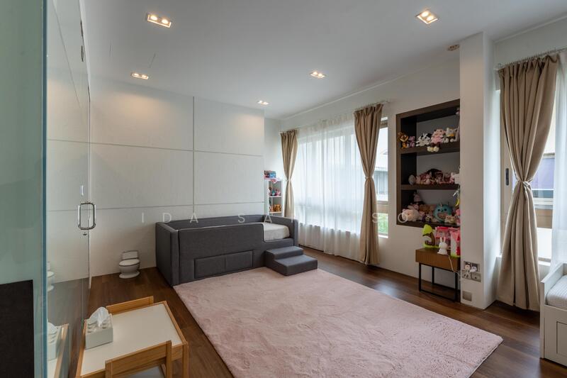 For Sale - Stunning Detached House For Sale-Renovated-Move-in condition.