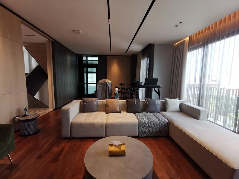 Siglap Bank Detached House For Sale at S$ 13,500,000 | PropertyGuru Singapore