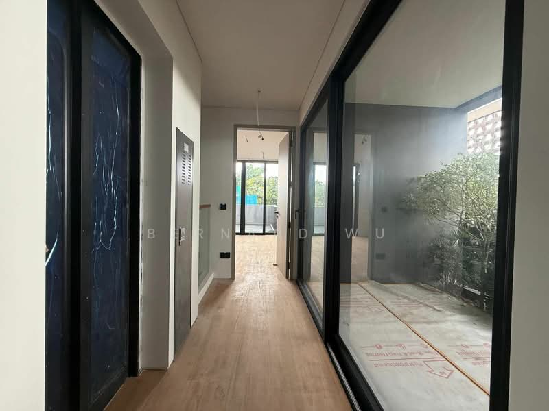 Ready for viewing! Modern Semi Detached Hillcrest Road / Watten Drive Semi-Detached House For Sale at S$ 14,880,000 | PropertyGuru Singapore