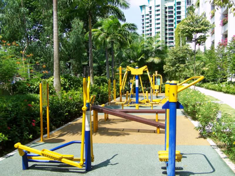 The Lakeshore, 33 Jurong West Street 41, Boon Lay / Jurong / Tuas, 2 Bedrooms, 990 sqft, Condominium For Rent, by Peter Tan Choon Guan, 25189522 - Childre play ground - PropertyGuru.com.sg