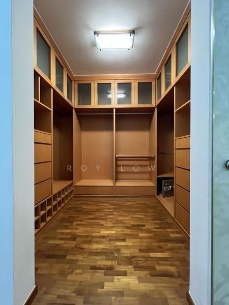 Sutton Place, 26 Farrer Road, Tanglin / Holland / Bukit Timah, 4 Bedrooms, 3,304 sqft, Condominium For Rent, by Roy Low, 25189728 - PropertyGuru.com.sg