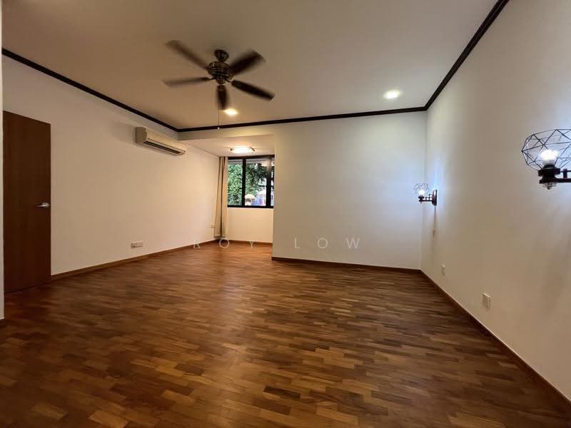 Sutton Place, 26 Farrer Road, Tanglin / Holland / Bukit Timah, 4 Bedrooms, 3,304 sqft, Condominium For Rent, by Roy Low, 25189728 - PropertyGuru.com.sg