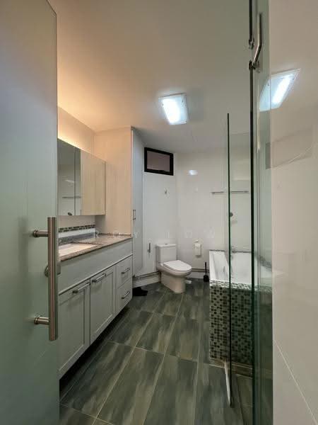 Sutton Place, 26 Farrer Road, Tanglin / Holland / Bukit Timah, 4 Bedrooms, 3,304 sqft, Condominium For Rent, by Roy Low, 25189728 - PropertyGuru.com.sg