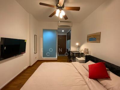 For Rent - The Lakeshore