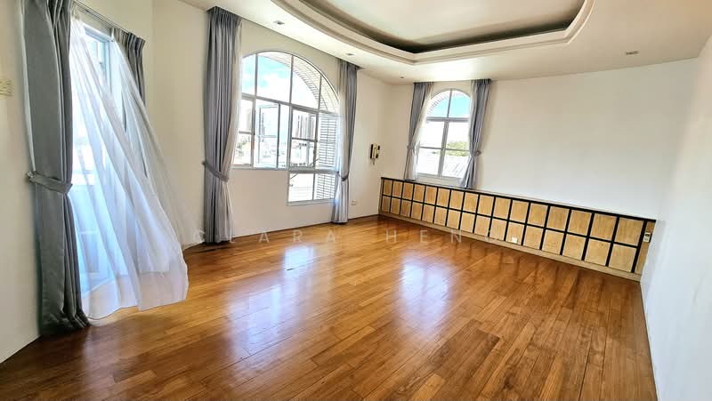 ☆Old-world Wealthy☆ Charming 5 level Semi-D with Pool, Natatorium, 2 Basements. Shortcut to Buses, Sennett Avenue | Lucky Heights | Bedok South, 6 Bedrooms, 11,240 sqft, Semi-Detached House For Sale, by Clara Heng, 25190289 - PropertyGuru.com.sg