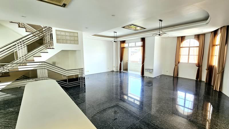 ☆Old-world Wealthy☆ Charming 5 level Semi-D with Pool, Natatorium, 2 Basements. Shortcut to Buses, Sennett Avenue | Lucky Heights | Bedok South, 6 Bedrooms, 11,240 sqft, Semi-Detached House For Sale, by Clara Heng, 25190289 - PropertyGuru.com.sg