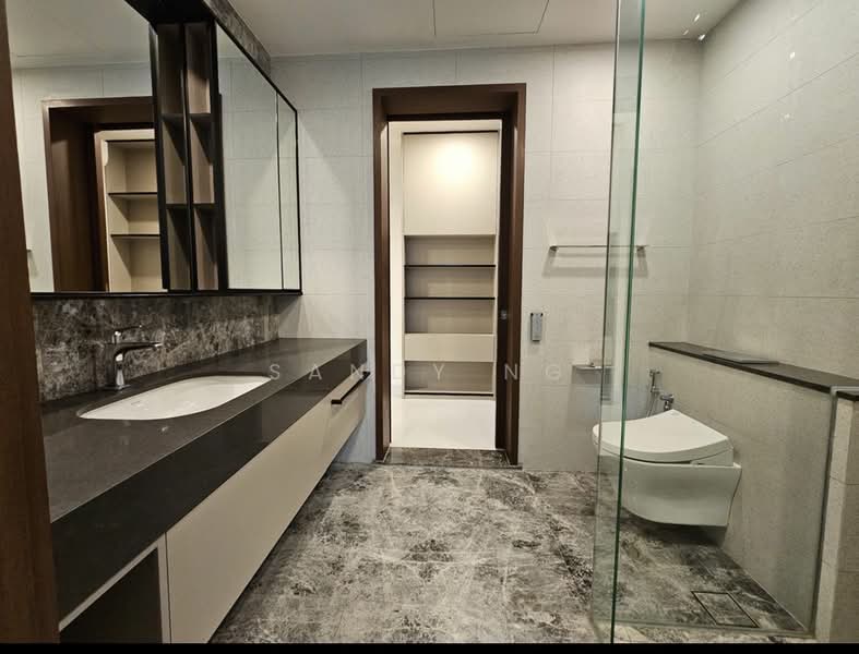 Parksuites, 18 Holland Grove Road, 2 Bedrooms, 786 sqft, Condominium For Sale, by Sandy Ng, 25192105 - PropertyGuru.com.sg