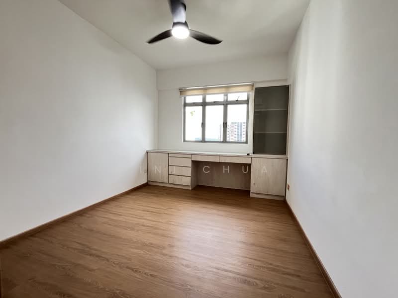 The Florida, 78 Hougang Avenue 7, 3 Bedrooms, 1,216 sqft, Condominium For Rent, by Wini Chua, 25192232 - PropertyGuru.com.sg