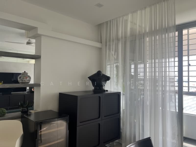 Ridgewood Condominium, 1 Ridgewood Close, 3 Bedrooms, 1,744 sqft, Condominium For Sale, by Catherine Png, 25192820 - Dining Room - PropertyGuru.com.sg