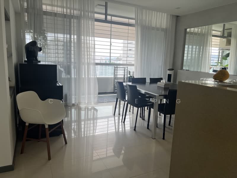 Ridgewood Condominium, 1 Ridgewood Close, 3 Bedrooms, 1,744 sqft, Condominium For Sale, by Catherine Png, 25192820 - Dining Room - PropertyGuru.com.sg