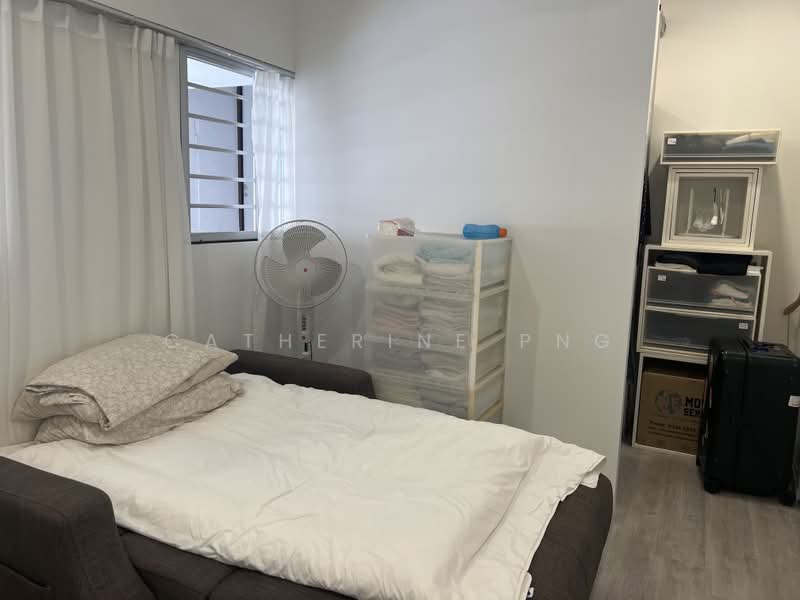 Ridgewood Condominium, 1 Ridgewood Close, 3 Bedrooms, 1,744 sqft, Condominium For Sale, by Catherine Png, 25192820 - Common Bedroom - PropertyGuru.com.sg
