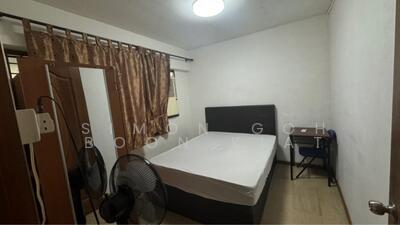 For Rent - 559 Jurong West Street 42