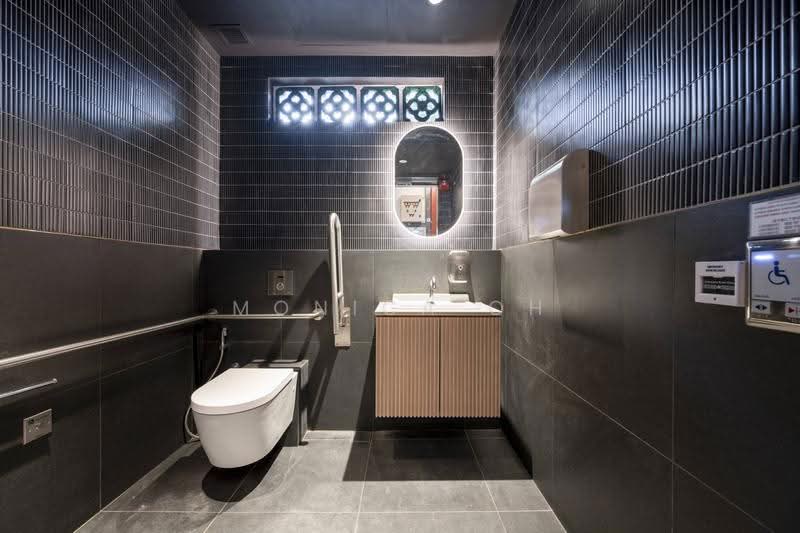 Jalan Pisang, Bugis, Jalan Pisang, Bugis, Arab street, Beach Road / Bugis / Rochor, 2,200 sqft, Shop / Shophouse For Rent, by Monica Oh, 25192979 - CommercialGuru.com.sg