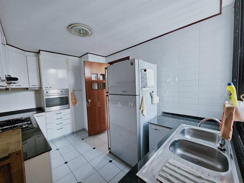Springdale Condo, 51 Hindhede Walk, 3 Bedrooms, 1,130 sqft, Condominium For Rent, by Julian Li, 25193084 - PropertyGuru.com.sg