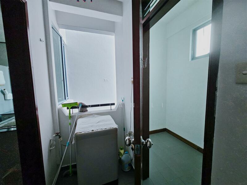 Springdale Condo, 51 Hindhede Walk, 3 Bedrooms, 1,130 sqft, Condominium For Rent, by Julian Li, 25193084 - PropertyGuru.com.sg