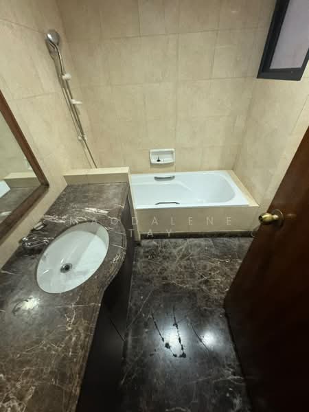 East Meadows, 32 Tanah Merah Kechil Road, 3 Bedrooms, 1,195 sqft, Condominium For Rent, by Magdalene Tay, 25194127 - PropertyGuru.com.sg