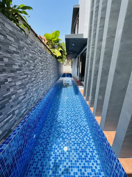 For Sale - Last unit - Brand new Semi-D, 4 levels with Lift & Swimming Pool, modern with roof terrace