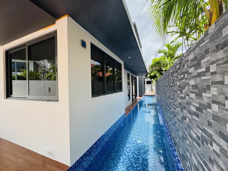 For Sale - Last unit - Brand new Semi-D, 4 levels with Lift & Swimming Pool, modern with roof terrace