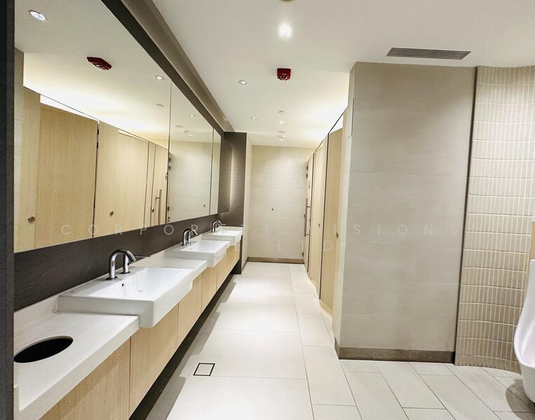 GRADE A BP OFFICE: POSH RECEPTION: MNCs’ tenants mix. Landlord Fit out option for Tenant**, Size: 2000, 5000~15000sf CONTACT: 6596881177, 3,000 sqft, Business / Science Park For Rent, by ADRIAN, 25194707 - CommercialGuru.com.sg
