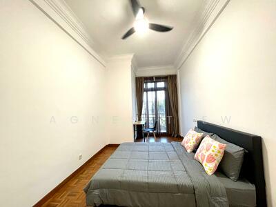 For Rent - Banyan Condo