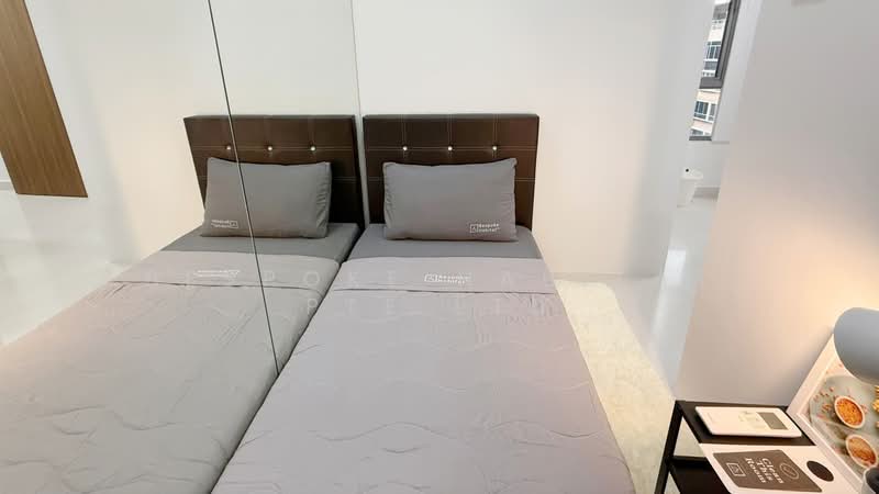 The Foliage, 370 Pasir Panjang Road, Room Rental, 100 sqft, Condominium For Rent, by Bespoke Habitat Pte Ltd, 25195742 - 05-09 Econ4 - PropertyGuru.com.sg
