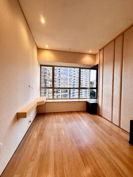 The Laurels @ Cairnhill Road Condominium For Sale at S$ 4,200,000 | PropertyGuru Singapore