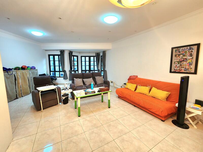 Chiltern Park, 131 Serangoon Avenue 3, 3 Bedrooms, 1,518 sqft, Condominium For Sale, by Benjamin Poh, 25196940 - Living Room - PropertyGuru.com.sg