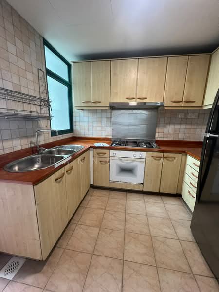 The Hillside, 341 Upper Bukit Timah Road, 3 Bedrooms, 1,302 sqft, Condominium For Rent, by Shannon Tay, 25197255 - PropertyGuru.com.sg