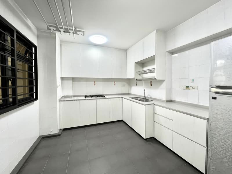 For Rent - 152 Rivervale Crescent