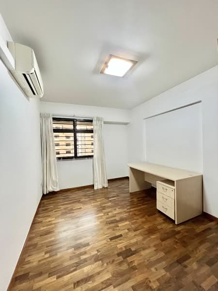 For Rent - 152 Rivervale Crescent