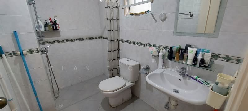 Westwood Park, 16 Westwood Drive, Room Rental, 120 sqft, Terraced House For Rent, by Chan Teck Wah, 25198620 - PropertyGuru.com.sg