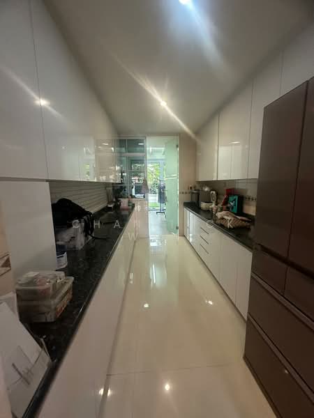Westwood Park, 16 Westwood Drive, Room Rental, 120 sqft, Terraced House For Rent, by Chan Teck Wah, 25198620 - PropertyGuru.com.sg