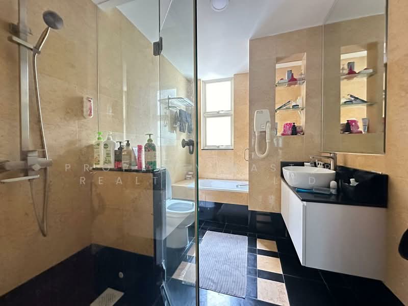 Rio Vista, 28 Upper Serangoon View, 2 Bedrooms, 1,066 sqft, Condominium For Rent, by ROBIN OOI, 25199315 - PropertyGuru.com.sg
