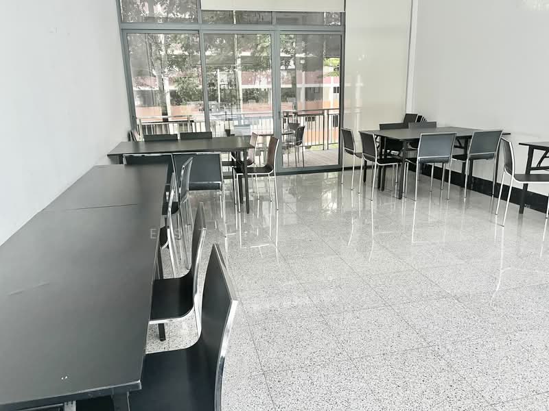 Viz at Holland, 221 Queensway, 1 Bedroom, 500 sqft, Condominium For Rent, by Esther Low, 25199554 - PropertyGuru.com.sg