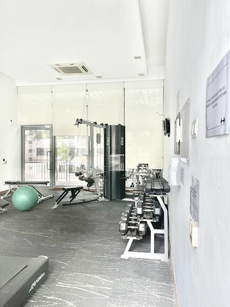 Viz at Holland, 221 Queensway, 1 Bedroom, 500 sqft, Condominium For Rent, by Esther Low, 25199554 - PropertyGuru.com.sg
