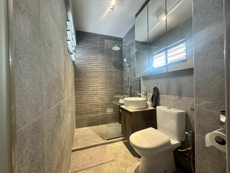 For Sale - 521 Hougang Avenue 6