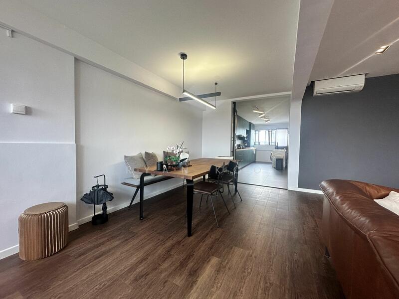 For Sale - 521 Hougang Avenue 6