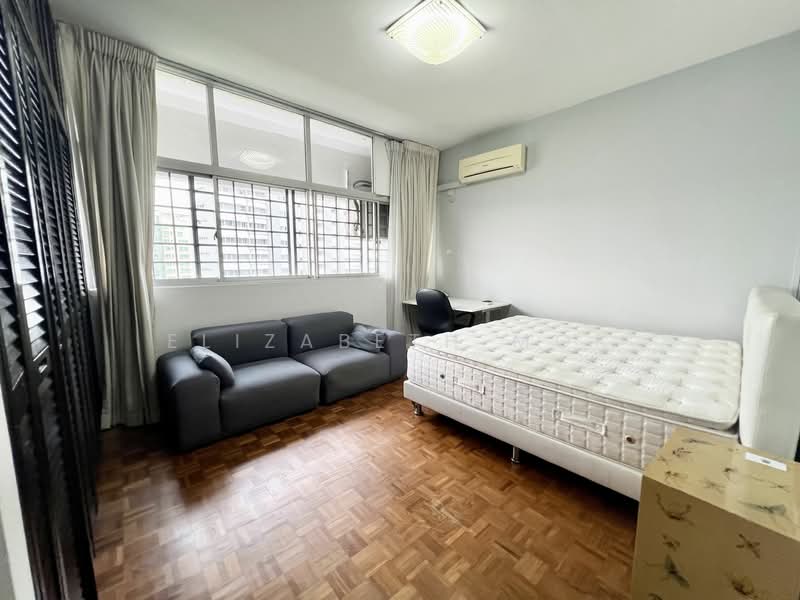Ridgewood Condominium, 1 Ridgewood Close, Room Rental, 150 sqft, Condominium For Rent, by Elizabeth Mok, 25199944 - master - PropertyGuru.com.sg