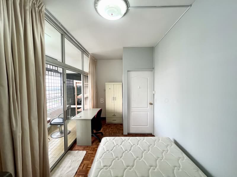 Ridgewood Condominium, 1 Ridgewood Close, Room Rental, 150 sqft, Condominium For Rent, by Elizabeth Mok, 25199944 - C1 - PropertyGuru.com.sg